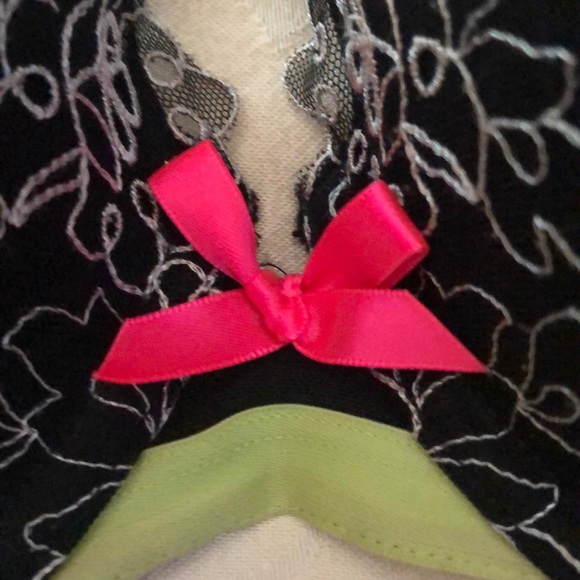 🖤💖 Cacique 44DD (44E) plunge bra 💖🖤 EUC - Picture 2 of 7